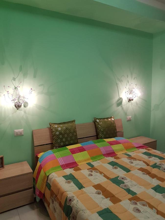 אמליה B&B La Casetta Di Lilly מראה חיצוני תמונה