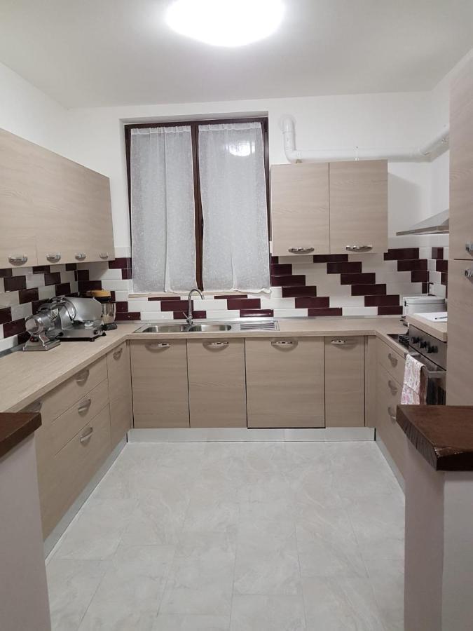 אמליה B&B La Casetta Di Lilly מראה חיצוני תמונה
