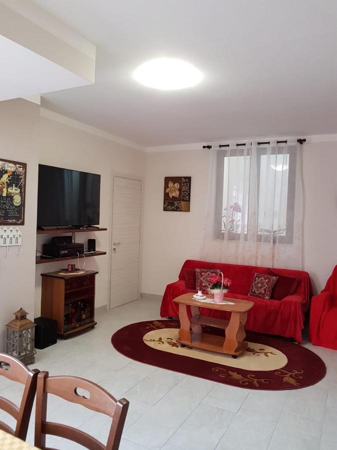 אמליה B&B La Casetta Di Lilly מראה חיצוני תמונה